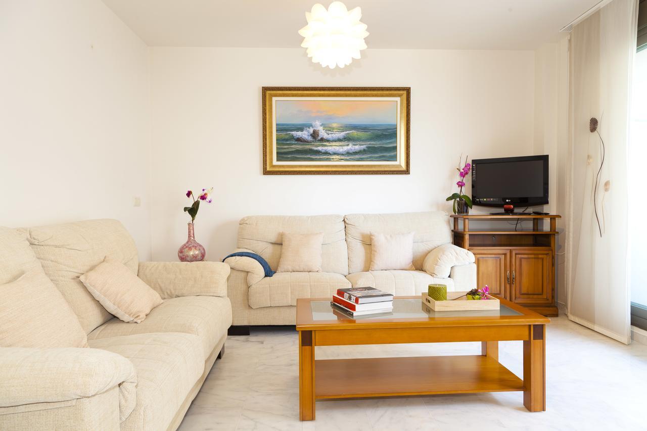 Puerto Marina Apartment Benalmadena Bagian luar foto